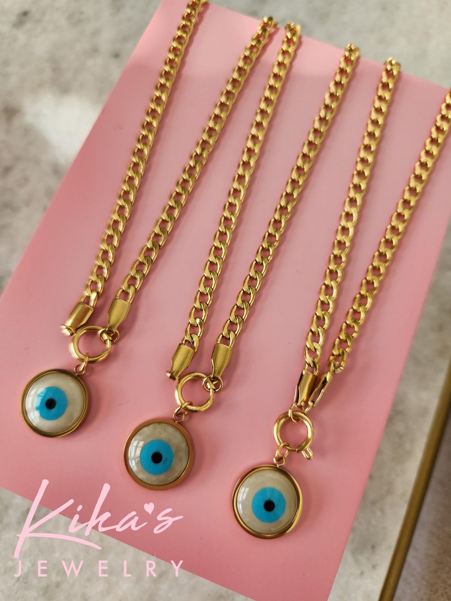 Thick Chain Ojo Necklace