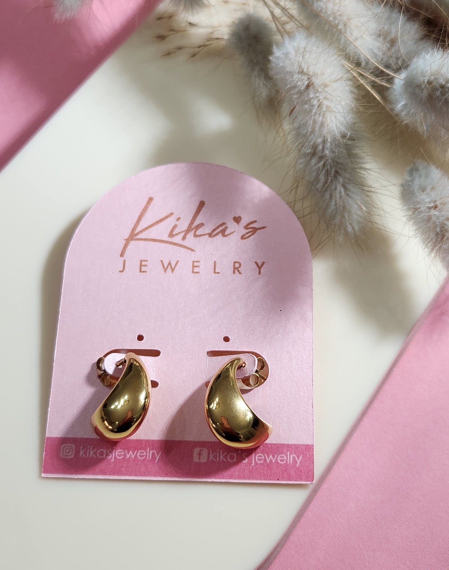 Canoa Hoop Stud Earrings